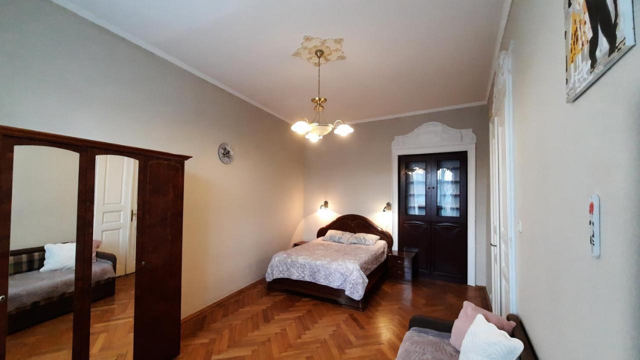 Apartments City Lviv Kültér fotó